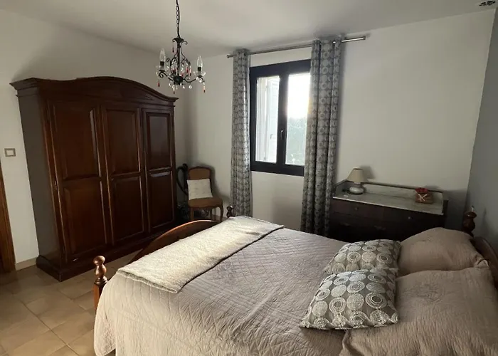 Santa Rita Villa *